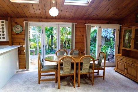 Photo of property in 502 Beach Road, Murrays Bay, Auckland, 0630