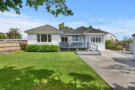 Photo of property in 7 Kawiu Road, Levin, 5510