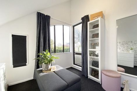 Photo of property in 74c Glandovey Road, Fendalton, Christchurch, 8052