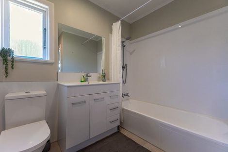 Photo of property in 71 Golf Road, Paraparaumu Beach, Paraparaumu, 5032