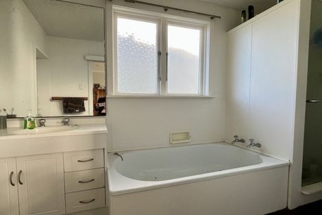 Photo of property in 14 Queen Street, Westport, 7825