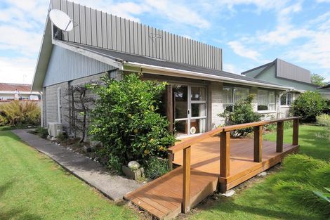 Photo of property in 39 Domett Street, Westport, 7825