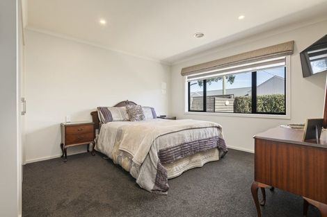 Photo of property in 1/1 Church Street, Terrace End, Palmerston North, 4410