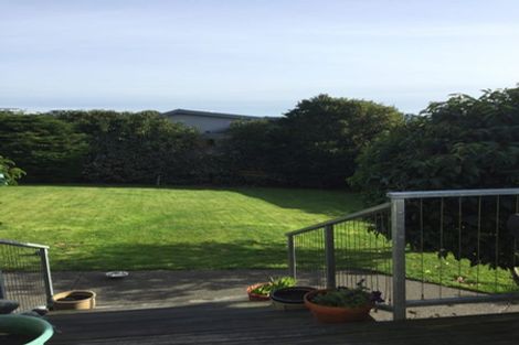 Photo of property in 90 Moncks Spur Road, Redcliffs, Christchurch, 8081