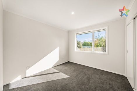 Photo of property in 298a Stokes Valley Road, Stokes Valley, Lower Hutt, 5019