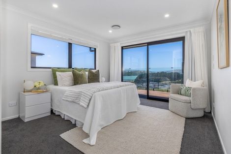 Photo of property in 60b Queen Charlotte Drive, Aotea, Porirua, 5024