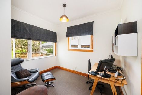 Photo of property in 15 Miro Street, Takaro, Palmerston North, 4410