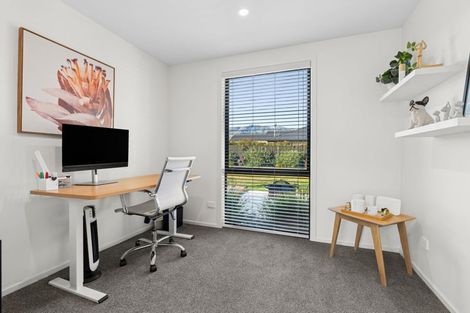 Photo of property in 16 Sentinel Drive, Lake Hawea, 9382