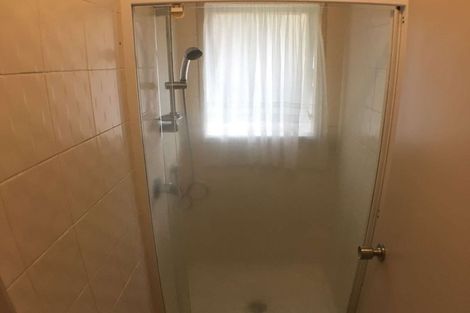 Photo of property in 115 Oaktree Avenue, Browns Bay, Auckland, 0630