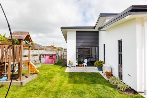 Photo of property in 8 Cherry Place, Feilding, 4702