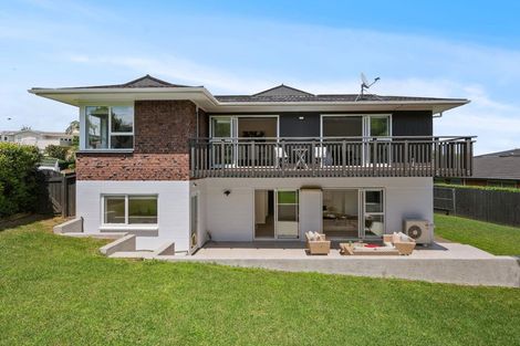 Photo of property in 16 Andrea Place, Sunnyhills, Auckland, 2010