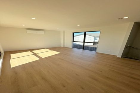 Photo of property in 27b Te Atatu Road, Te Atatu South, Auckland, 0610