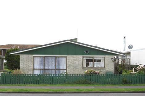 Photo of property in 13 Karamu Street, Strandon, New Plymouth, 4312