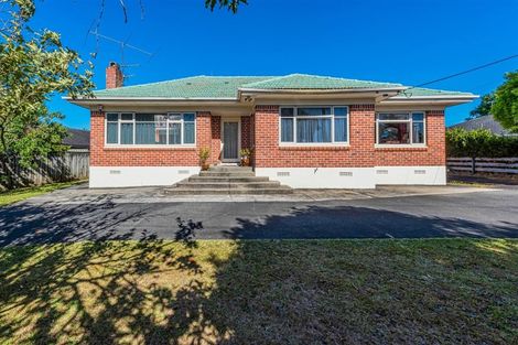 Photo of property in 277 Hobsonville Road, Hobsonville, Auckland, 0618