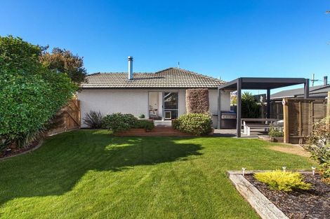 Photo of property in 484 Mairehau Road, Parklands, Christchurch, 8083