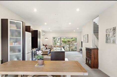 Photo of property in 76c Edmonton Road, Henderson, Auckland, 0612