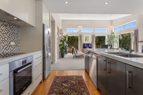 Photo of property in 140 Port Hills Road, Heathcote Valley, Christchurch, 8022