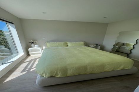 Photo of property in 28b Halberg Street, Glenfield, Auckland, 0629