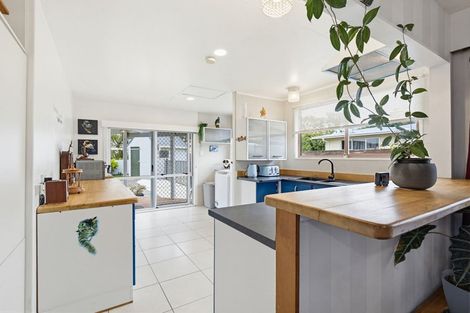 Photo of property in 103 Benmore Avenue, Cloverlea, Palmerston North, 4412