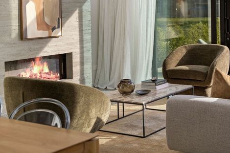 Photo of property in 10 Soudley Court, Jacks Point, Queenstown, 9371