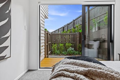 Photo of property in 7/13 Fairdale Place, Birkdale, Auckland, 0626