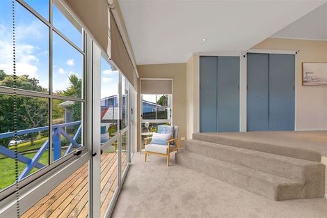 Photo of property in 27 Hicks Close, Whitby, Porirua, 5024