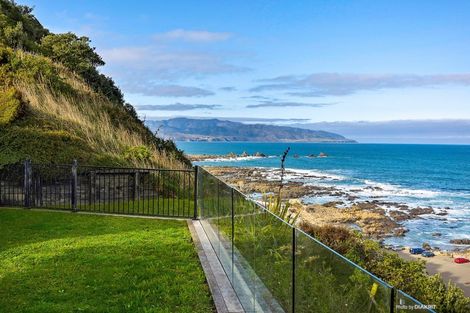 Photo of property in 191 Severn Street, Island Bay, Wellington, 6023