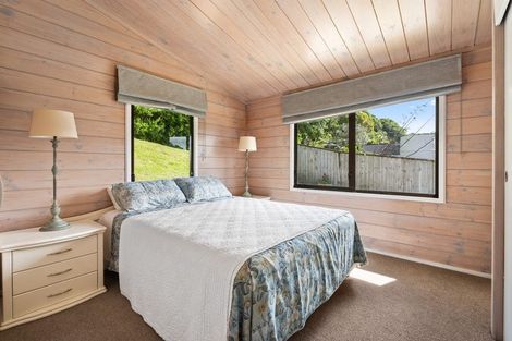 Photo of property in 12 Matakatia Parade, Matakatia, Whangaparaoa, 0930