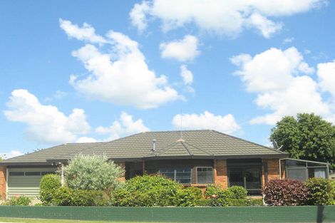 Photo of property in 52 Grosvenor Street, Cambridge, 3434