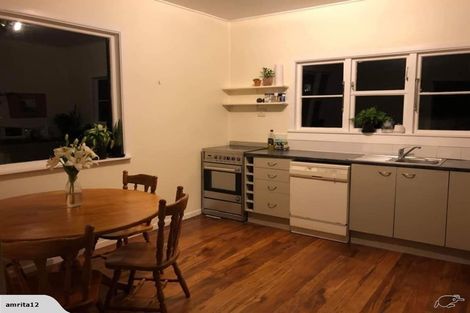 Photo of property in 126 Eden Street, Island Bay, Wellington, 6023