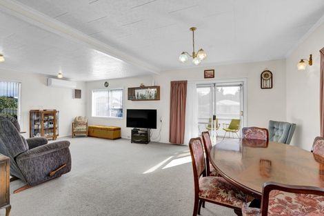 Photo of property in 21 Seyton Street, Stratford, 4332