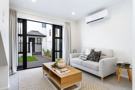 Photo of property in 3/106 Peterborough Street, Christchurch Central, Christchurch, 8013
