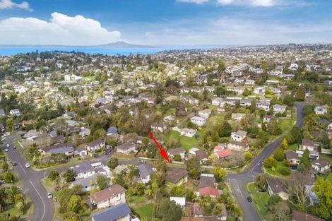 Photo of property in 5 Topliss Drive, Northcross, Auckland, 0632