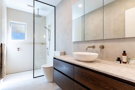 Photo of property in 18 Hastings Road, Mairangi Bay, Auckland, 0630