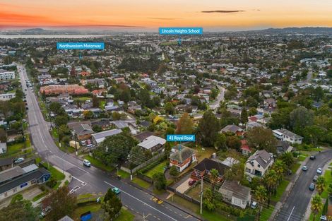 Photo of property in 41 Royal Road, Massey, Auckland, 0614