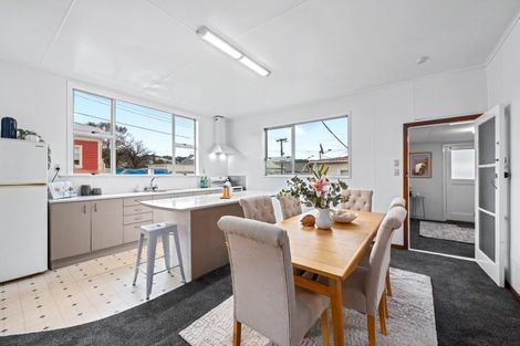 Photo of property in 96 Owen Street, Newtown, Wellington, 6021