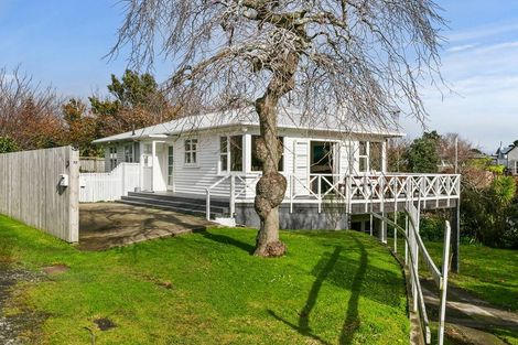 Photo of property in 77 Ngamotu Road, Spotswood, New Plymouth, 4310