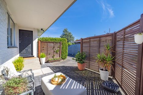 Photo of property in 1/176 Grimseys Road, Redwood, Christchurch, 8051