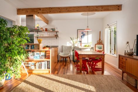 Photo of property in 12 Highland Crescent, Wadestown, Wellington, 6012