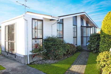 Photo of property in 220 Waimairi Road, Ilam, Christchurch, 8041