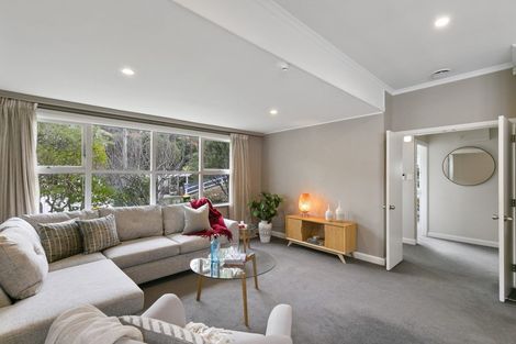 Photo of property in 15 Hathaway Avenue, Karori, Wellington, 6012