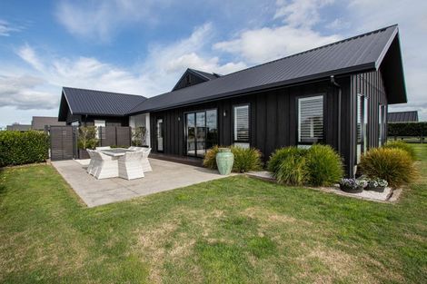 Photo of property in 101 Saint Kilda Road, Cambridge, 3434