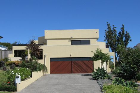 Photo of property in 26 Mayall Avenue, Beach Haven, Auckland, 0626