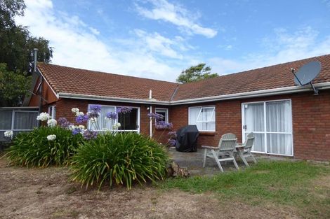 Photo of property in 142 Mazengarb Road, Paraparaumu, 5032