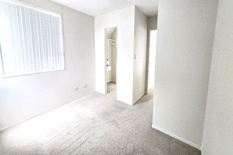 Photo of property in 72 Seafarer Crescent, Stanmore Bay, Whangaparaoa, 0932