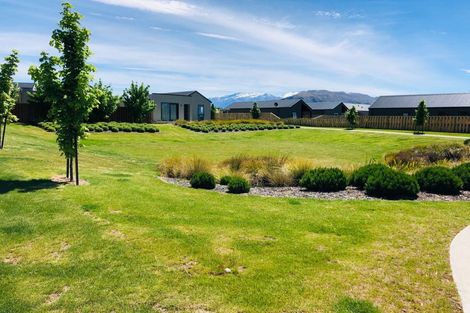 Photo of property in 32 Glen Dene Crescent, Wanaka, 9305