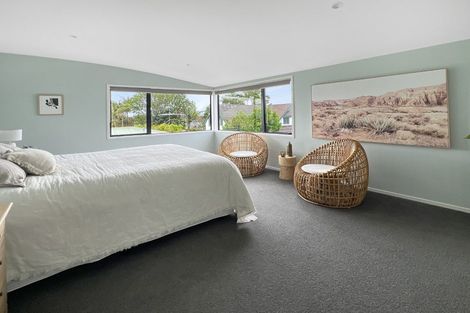 Photo of property in 124a Calliope Road, Stanley Point, Auckland, 0624