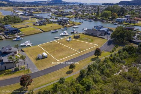Photo of property in 24 Hei Esplanade, Whitianga, 3510