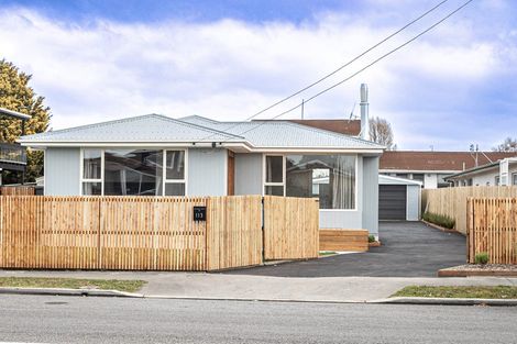 Photo of property in 113 Gayhurst Road, Dallington, Christchurch, 8061