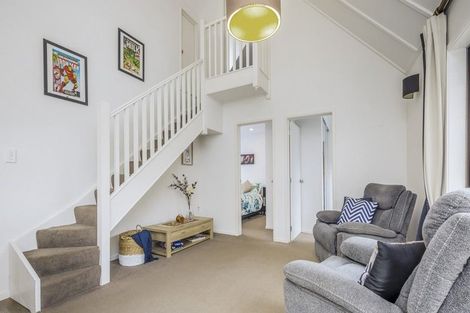 Photo of property in 12/58 Manuroa Road, Takanini, 2112